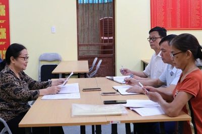 Bộ Nội vụ hướng dẫn giải quyết chính sách với trưởng thôn nghỉ việc do sáp nhập