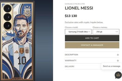 Galaxy Z Fold 8 Ultra 'Lionel Messi' giá hơn 330 triệu đồng
