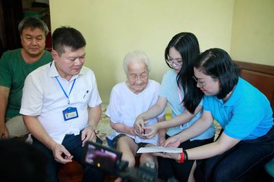 Phó Giám đốc Bảo hiểm xã hội thành phố Hà Nội Nguyễn Thị Tám: Đưa chính sách bảo hiểm y tế đến từng người dân Thủ đô