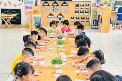 Siết chặt tiêu chí và quy trình lựa chọn đồ chơi, học liệu với bậc mầm non