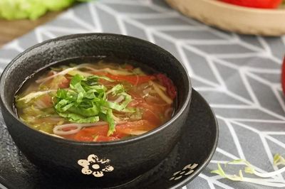 Thái nhỏ 3 nguyên liệu này rồi đem nấu thành món canh: Vị chua ngọt thanh mát, thơm ngon cực đưa cơm