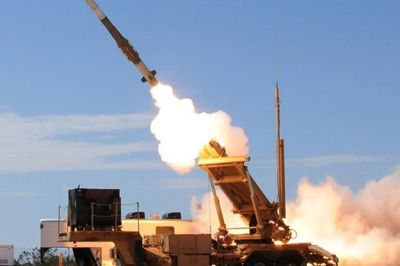 NATO 'bất lực' trong tìm kiếm tên lửa Patriot cho Ukraine