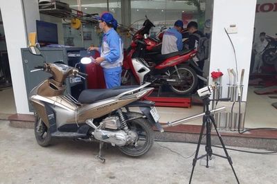 Chuẩn bị nhân lực kiểm định khí thải xe máy từ 1-1-2027