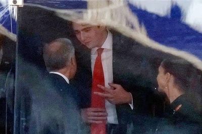 Barron Trump gây chú ý tại chung kết World Cup
