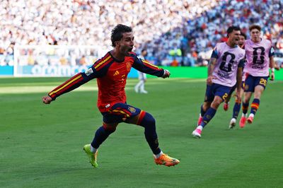 Tây Ban Nha mở tỷ số 1-0 trước Argentina