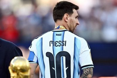 Argentina không tạo nổi một trận đấu cho Messi