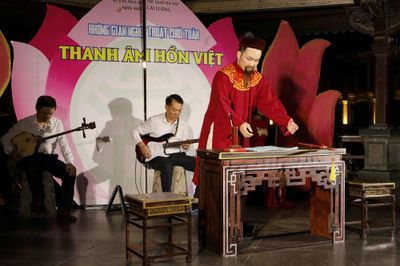 Cải lương xuống phố, thắp sức sống mới cho nghệ thuật truyền thống