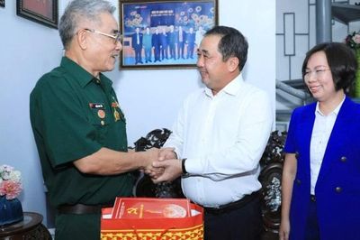 Hà Nội tặng 2.107 suất quà cho các đối tượng chính sách nhân dịp Quốc khánh
