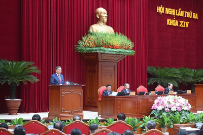 Ngày làm việc thứ nhất Hội nghị Trung ương 3 khóa XIV