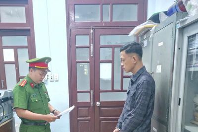 Công an phường An Khê thi hành lệnh bắt đối tượng chiếm đoạt gần 100 triệu đồng