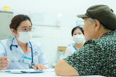 Tăng tốc khám sức khỏe toàn dân