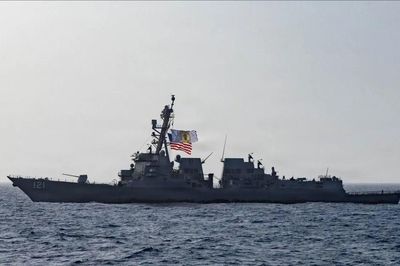 Iran tấn công 2 tàu chở dầu tại eo biển Hormuz