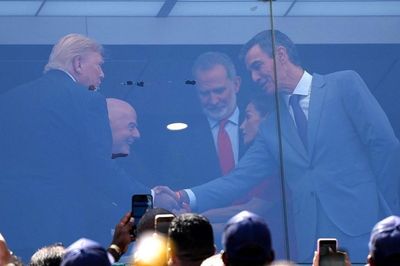 Tổng thống Trump tái ngộ lãnh đạo một quốc gia châu Âu bên lề Chung kết World Cup sau gần 2 năm 'lạnh nhạt'