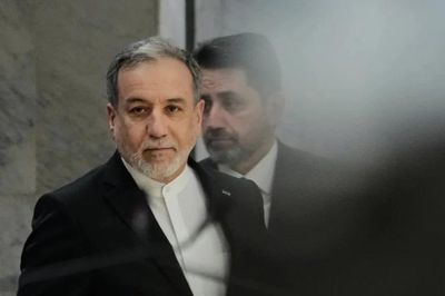 Ngoại trưởng Iran tiết lộ chưa từng gặp lãnh tụ tối cao, thừa nhận lỗ hổng an ninh vẫn tồn tại