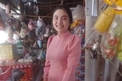 Con gái 19 tuổi đi theo người thân rồi mất liên lạc, mẹ ở Cà Mau tất tả kiếm tìm