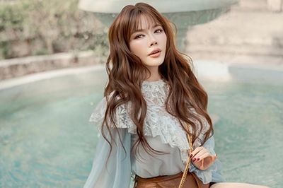 Lý Nhã Kỳ quyến rũ đón tuổi mới, hé lộ sớm khoe tin vui của cuộc đời