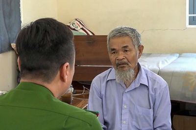 Người đàn ông đâm bạn tử vong vì xúc phạm mẹ mình