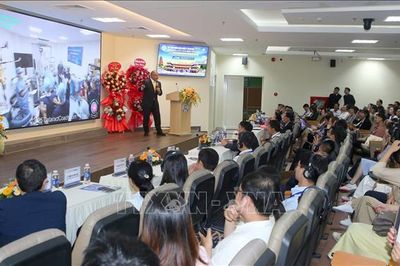 Cập nhật nhiều tiến bộ trong phẫu thuật nhãn khoa