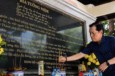 Tìm mẹ dưới công viên mang chính tên mẹ: Cuộc chờ đợi gần 60 năm của con trai Anh hùng Lê Thị Riêng