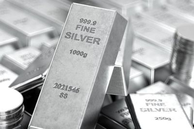 Giá bạc hôm nay (20/7): Phục hồi sau chuỗi giảm mạnh