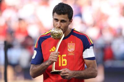 Rodri vượt Messi và Mbappe, giành Quả bóng vàng World Cup 2026