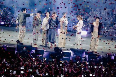 BTS kết thúc tour châu Âu bằng cột mốc chưa từng có trong sự nghiệp