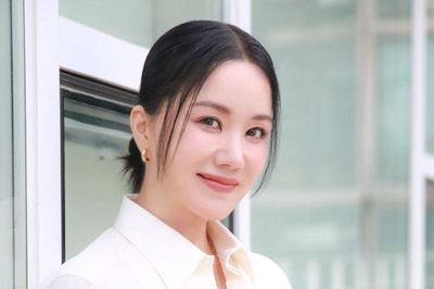 Uhm Jung Hwa hài hước 'xin suất' tham gia Waterbomb