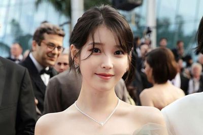 IU thông báo hoãn lịch trình vì lý do sức khỏe, khán giả lo lắng