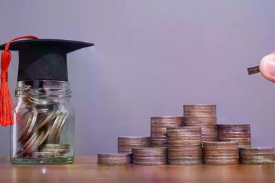 Mỗi tháng tiết kiệm 60 triệu đồng, người mẹ đau đầu với bài toán nuôi dạy 2 con