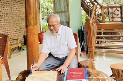 'Cây cao bóng cả' giữ hồn bản sắc