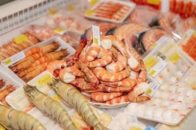 Doanh nghiệp Mỹ tranh thủ gom hàng, xuất khẩu tôm tháng 6 tăng mạnh