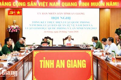 An Giang gắn phát triển kinh tế - xã hội với củng cố quốc phòng, an ninh