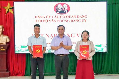 Phát triển đảng viên vùng đồng bào dân tộc thiểu số
