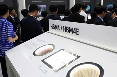 Ngành bán dẫn bùng nổ, GDP bình quân đầu người của Hàn Quốc tăng vọt