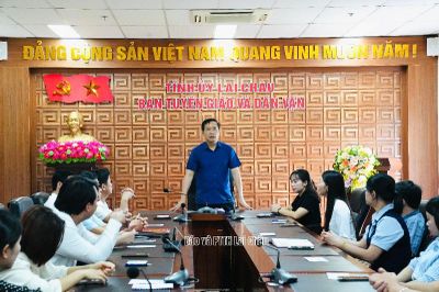 Ban Tuyên giáo và Dân vận Tỉnh ủy Lai Châu quyên góp ủng hộ nhân dân khắc phục hậu quả mưa lũ, sạt lở đất trên địa bàn tỉnh