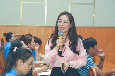 Hơn 120 nữ đoàn viên công đoàn phía Đông Lâm Đồng được tập huấn Đề án 938