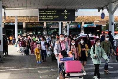 Khách quốc tế qua đường hàng không đạt hơn 26 triệu khách trong 6 tháng