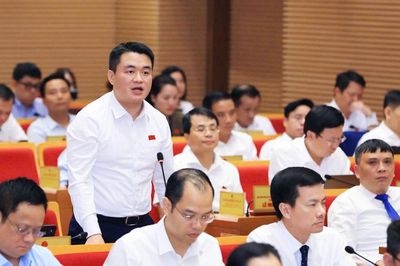 NHÌN LẠI KỲ HỌP THỨ NĂM, HỘI ĐỒNG NHÂN DÂN THÀNH PHỐ HÀ NỘI KHÓA XVII Tạo động lực bứt phá cho chặng đường cuối năm