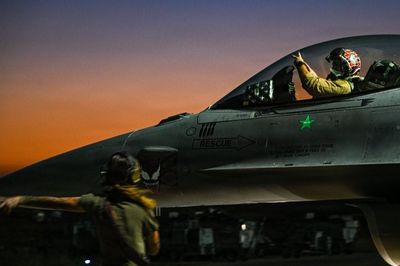 Đêm không kích thứ 9, xung đột Mỹ - Iran tiếp tục leo thang