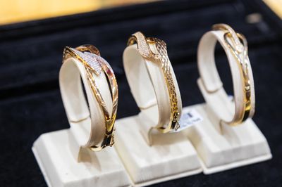 Giá vàng hôm nay 20/7: Quay đầu đi xuống, mất mốc 4.000 USD/ounce