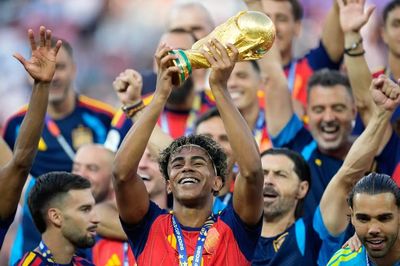Tây Ban Nha độc bá World Cup: Dạy đối thủ đá bóng, Messi, Mbappe cũng chịu thua