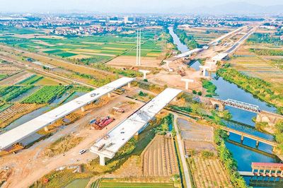 Lấy chất lượng sống của người dân làm trung tâm