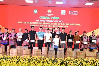 500 phần quà tri ân các gia đình chính sách, người có công tại Sơn La