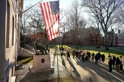 Mỹ điều tra quỹ học bổng Đại học Harvard, nhằm vào tài trợ từ Trung Quốc