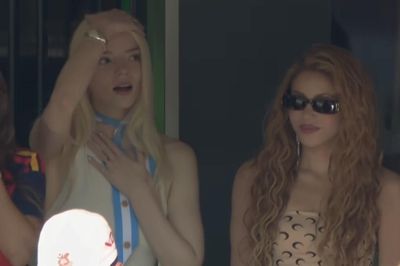 Anya Taylor-Joy thất thần khi Argentina thủng lưới
