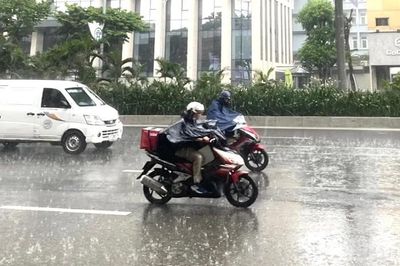 Thời tiết ngày 21/7: Bắc Bộ chiều tối và đêm có mưa rào, Trung Bộ ngày nắng nóng và nắng nóng gay gắt