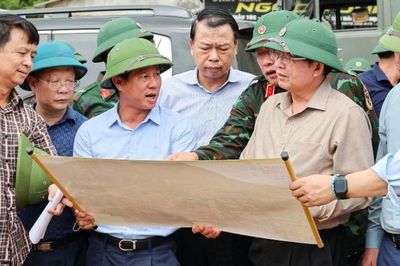 Đoàn công tác Chính phủ kiểm tra công tác khắc phục hậu quả mưa lũ tại Mường Than