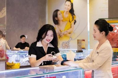 PNJ cam kết thực hiện đầy đủ 100% nghĩa vụ mua lại cho khách hàng