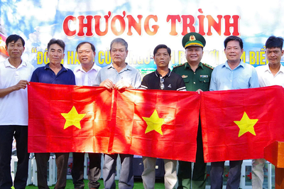 Điểm tựa của ngư dân, lá chắn nơi tuyến đầu biển, đảo