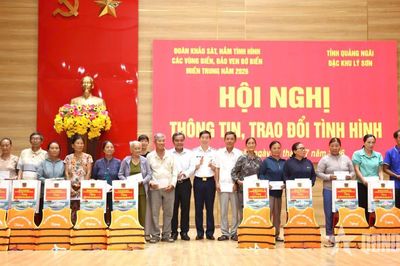'Cầu nối' chính quyền địa phương với biển, đảo